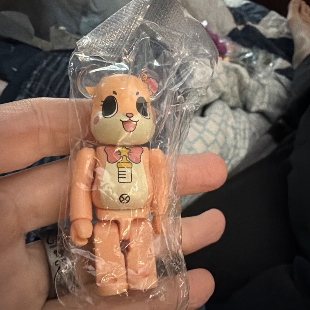 Medicom Bearbrick Series 37 Artist S37 Chiitan Mascot 100% be@rbrick
